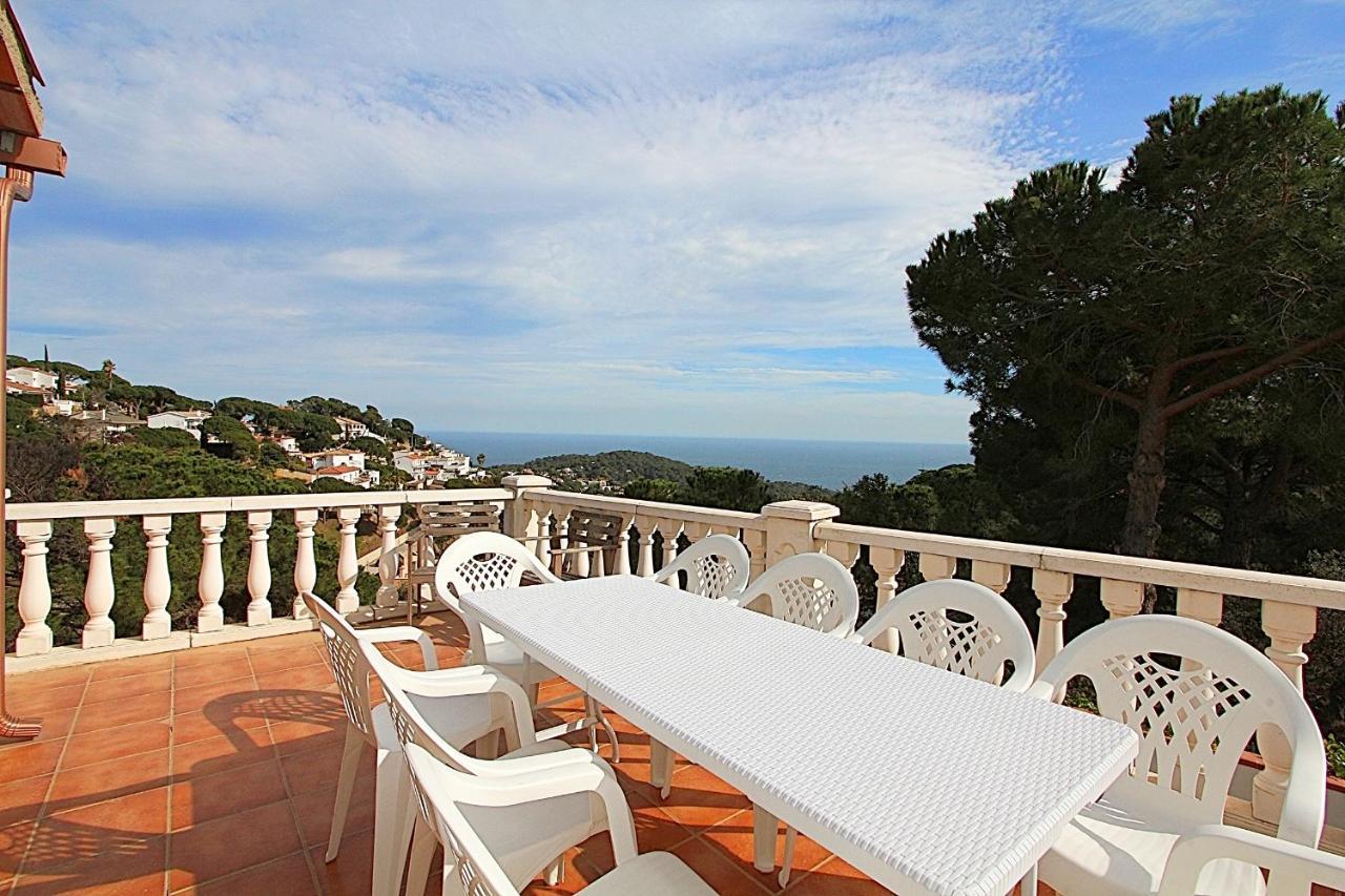 Montecarlo Villa *